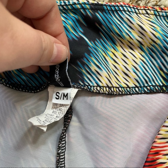 Onzie Mulit-Colored Leggings - Picture 3 of 4